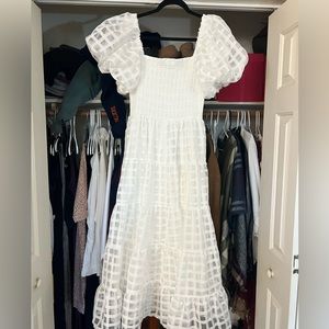 Billy J white dress